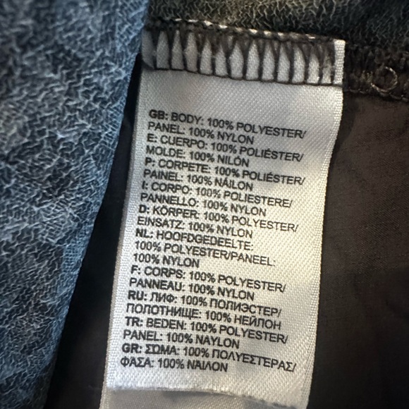 Men’s NorthFace lightweight shell - Picture 6 of 12